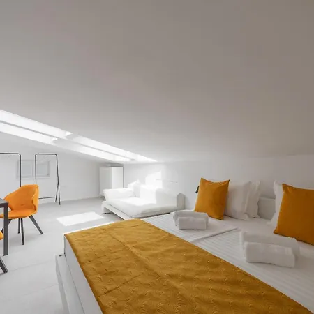 Miracolo Di Mare Golden House