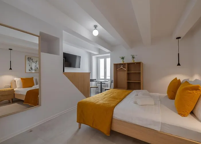 Πανσιόν Miracolo Di Mare Golden House