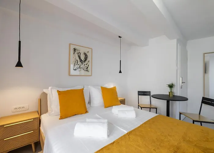 Miracolo Di Mare Golden House