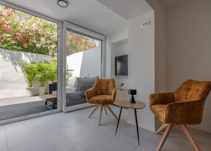 ゲストハウス Miracolo Di Mare Golden House 3*