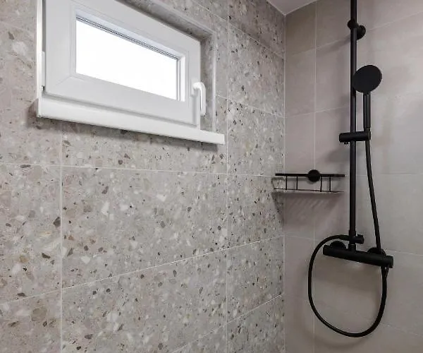 Πανσιόν Miracolo Di Mare Golden House