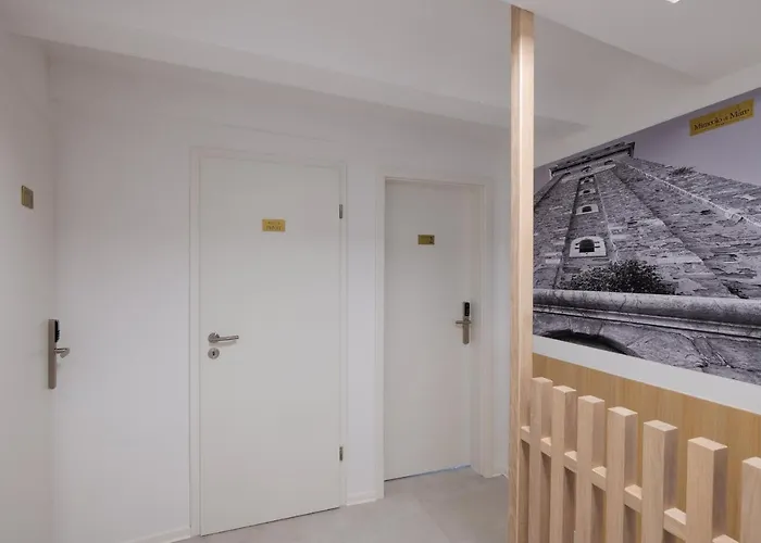 Πανσιόν Miracolo Di Mare Golden House 3*